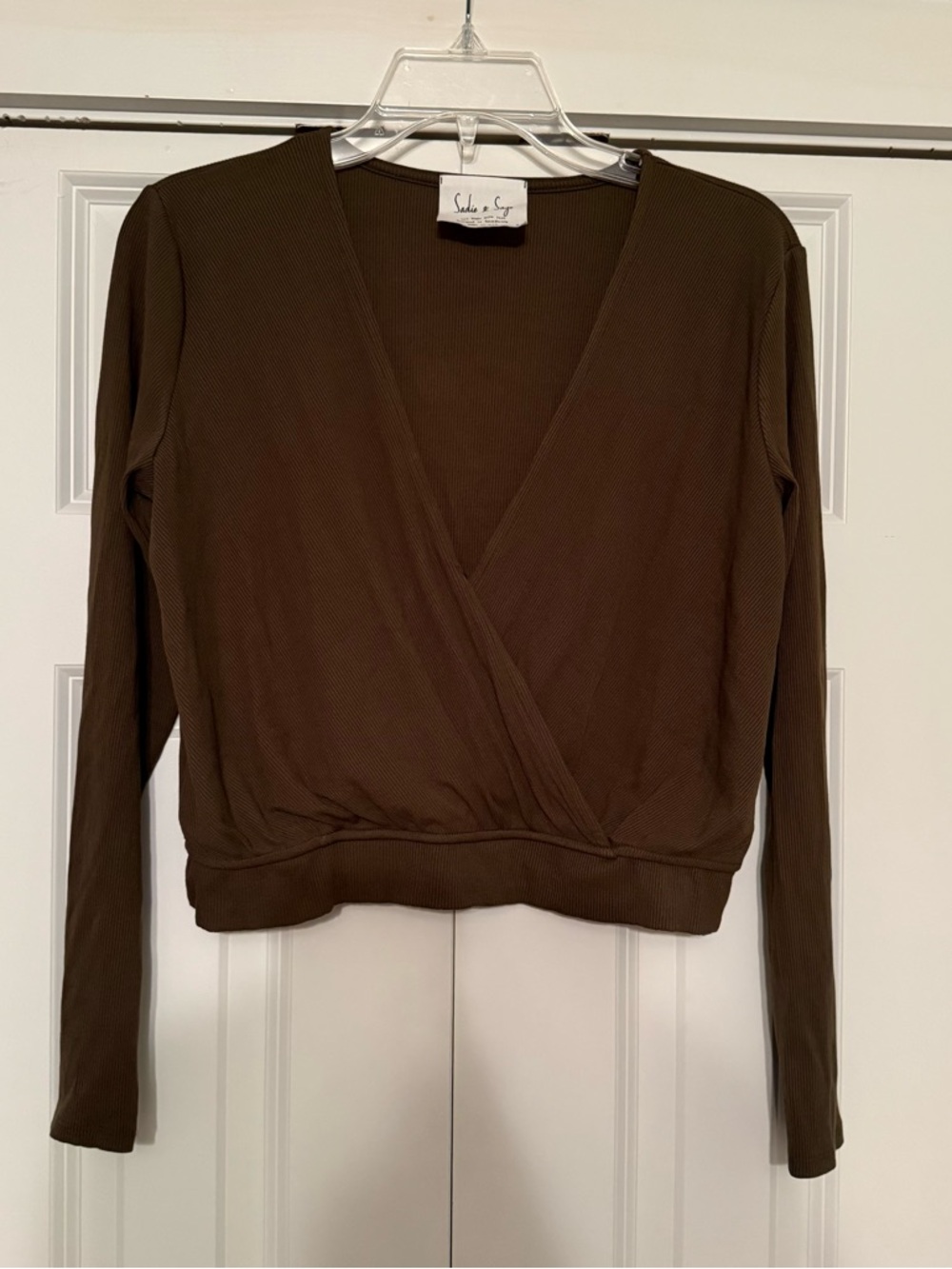 ⭐️ Sadie & Sage Olive Green Wrap-Front Long Sleeve Top